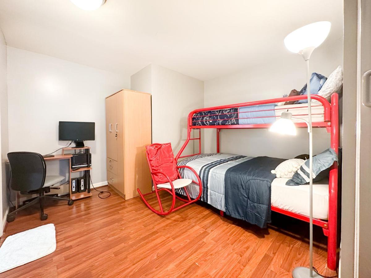 דירות לקסינגטון Cute 2-Brm Walkout Apt With Pool Table And Theater מראה חיצוני תמונה
